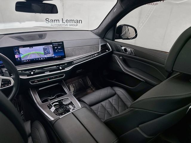 Used 2025 BMW X7 xDrive40i w/ M Sport Package AWD/4WD image 24