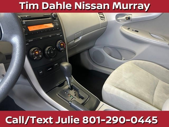 Used 2013 Toyota Corolla L FWD image 27