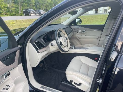 Used 2023 Volvo XC90 B6 Plus w/ Protection Package AWD/4WD image 16