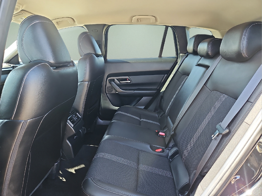 Used 2025 MAZDA CX-50 AWD 2.5 S w/ Preferred Package image 14
