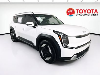 Used 2024 Kia EV9 Wind