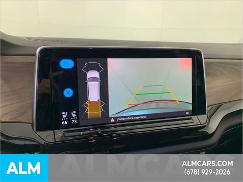 Used 2025 Volkswagen Atlas SE image 29