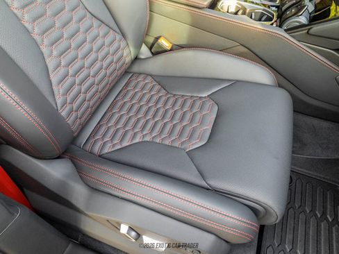 Used 2024 Lamborghini Urus S AWD/4WD image 34