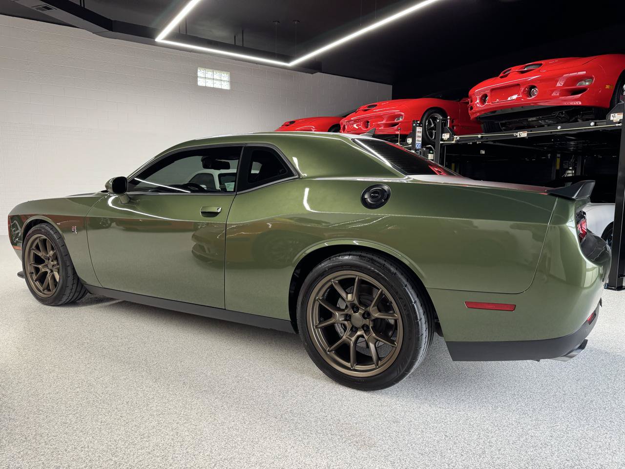 Used 2020 Dodge Challenger R/T Scat Pack RWD image 9