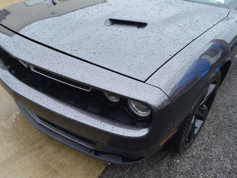 Used 2017 Dodge Challenger R/T RWD image 3