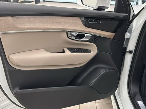 Used 2026 Volvo XC90 B6 Plus w/ Protection Package image 21