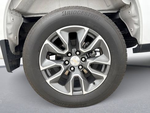 Used 2024 Chevrolet Silverado 1500 LT image 12