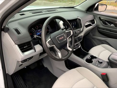 Certified 2022 GMC Terrain SLE w/ Driver Convenience Package image 16