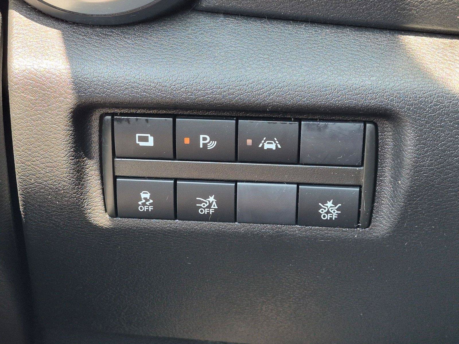 Used 2020 Nissan Versa S FWD image 23