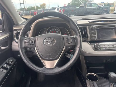 Used 2014 Toyota RAV4 XLE AWD/4WD image 10