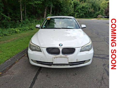 Used 2010 BMW 528i xDrive Sedan AWD/4WD image 3