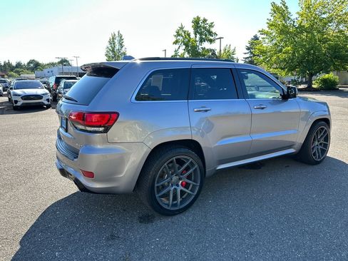 Used 2015 Jeep Grand Cherokee SRT w/ Trailer Tow Group IV AWD/4WD image 7