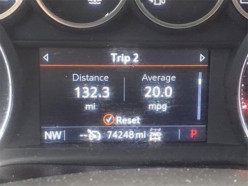 Used 2021 Chevrolet Silverado 1500 LT image 12