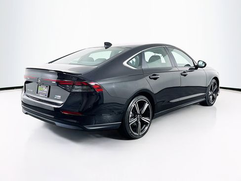 Used 2023 Honda Accord Sport image 9