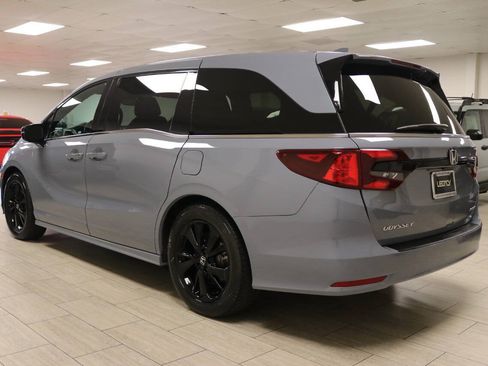 Used 2024 Honda Odyssey Sport image 8
