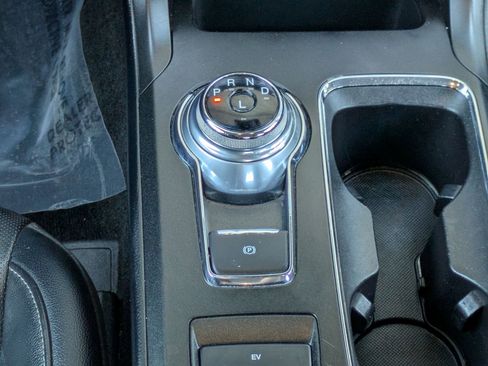 Used 2019 Ford Fusion Energi Titanium image 20