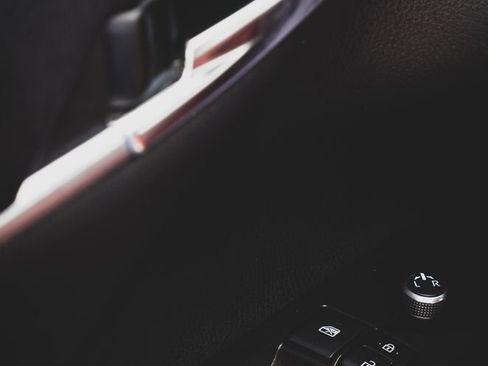 Used 2022 Toyota Camry XSE w/ Cold Weather Package image 16