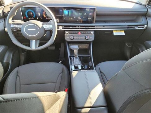 New 2026 Hyundai Tucson SE image 12