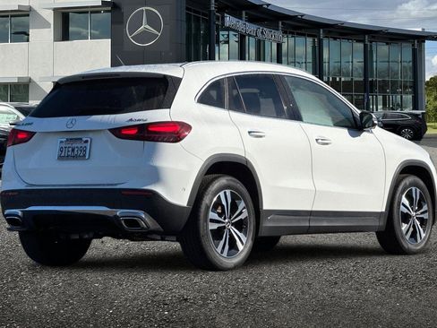 Certified 2025 Mercedes-Benz GLA 250 4MATIC image 4