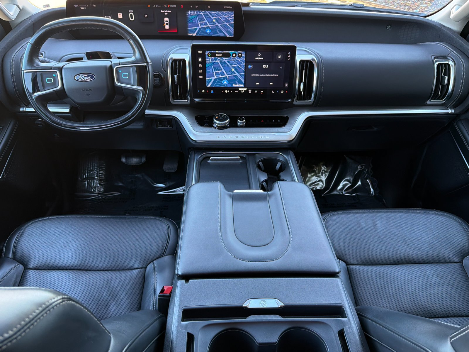 Used 2025 Ford Expedition Max Platinum AWD/4WD image 13