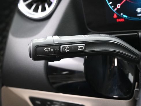 Used 2023 Mercedes-Benz GLA 250 4MATIC image 21