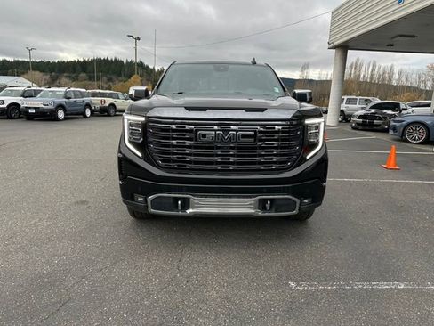 Used 2023 GMC Sierra 1500 Denali Ultimate image 8