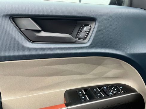 New 2026 Ford Maverick Lariat AWD/4WD image 17