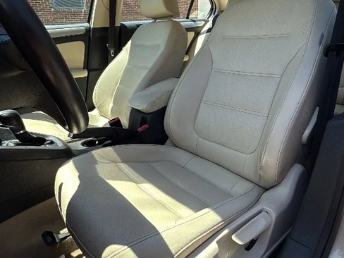 Used 2013 Volkswagen Jetta SE FWD image 21