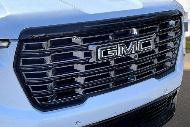 Certified 2026 GMC Acadia Denali Ultimate w/ LPO, Floor Liner Package AWD/4WD image 28