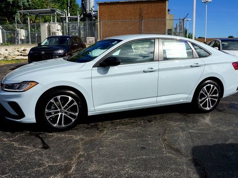 New 2025 Volkswagen Jetta Sport image 2
