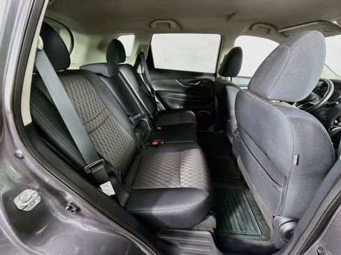 Used 2019 Nissan Rogue SV AWD/4WD image 26