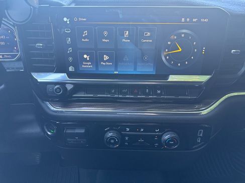 Used 2024 Chevrolet Silverado 2500 LT AWD/4WD image 11