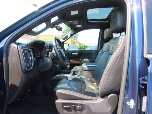 Used 2021 Chevrolet Silverado 1500 High Country w/ Technology Package AWD/4WD image 16