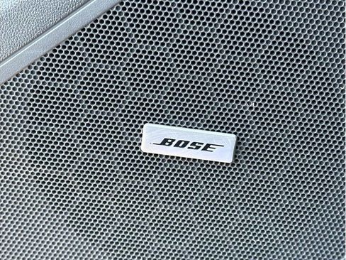 Used 2019 Chevrolet Bolt Premier w/ Infotainment Package image 14