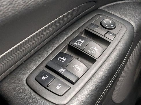 Used 2022 Dodge Durango GT image 23