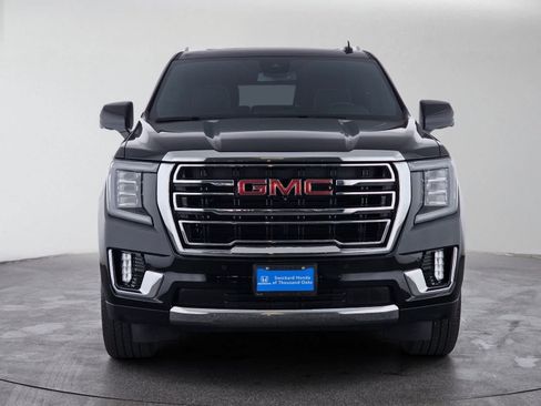 Used 2024 GMC Yukon XL SLT w/ SLT Luxury Package AWD/4WD image 8