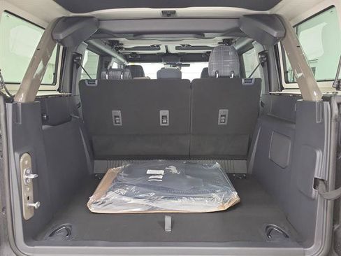 New 2026 Ford Bronco Heritage Edition image 6