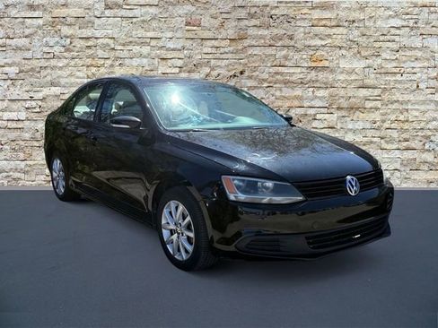 Used 2012 Volkswagen Jetta SE image 1