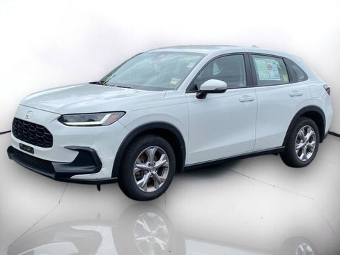 Used 2023 Honda HR-V LX image 2