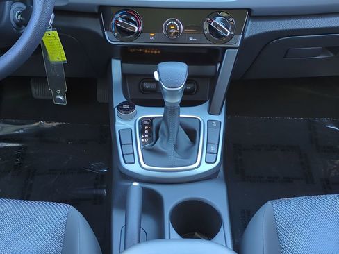 Used 2024 Kia Seltos LX image 19