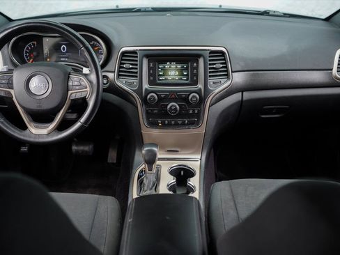 Used 2017 Jeep Grand Cherokee Laredo image 21