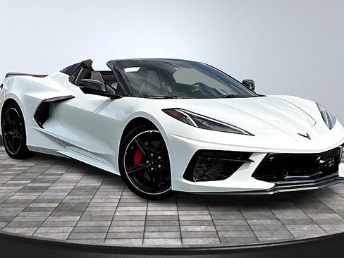 Used 2023 Chevrolet Corvette Stingray Premium Conv w/ Z51 Performance Package image 2