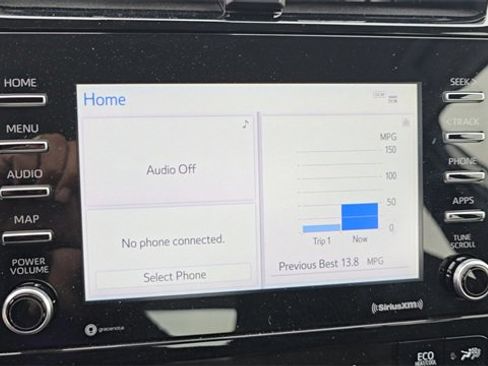 Used 2022 Toyota Prius LE image 19