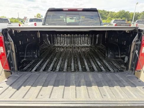 Used 2021 Chevrolet Silverado 1500 LT w/ Convenience Package II AWD/4WD image 8