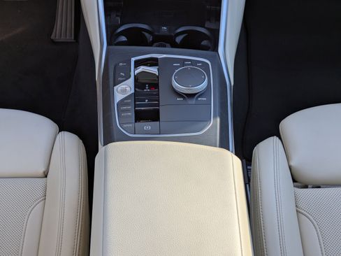 Used 2023 BMW 330i 330i w/ Driving Assistance Package image 19