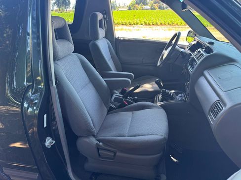 Used 2002 Chevrolet Tracker 4WD Convertible image 12