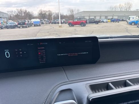 Used 2025 Ford Expedition Platinum w/ Driver's Package image 33