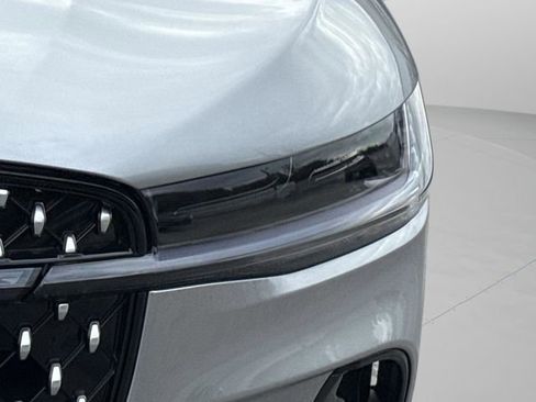 New 2026 Lincoln Nautilus Premier AWD/4WD image 7
