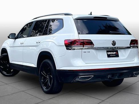 Used 2023 Volkswagen Atlas SE w/ Black Wheel Package FWD image 12