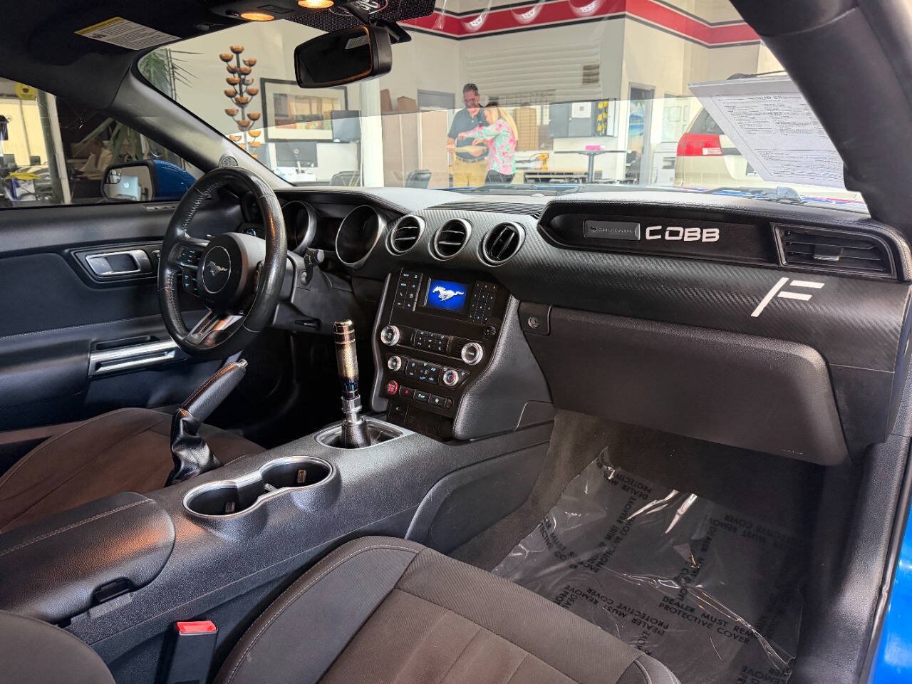 Used 2019 Ford Mustang Coupe RWD image 14